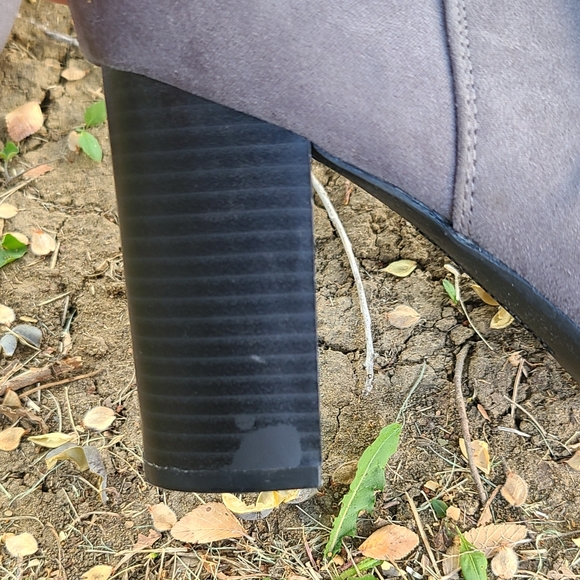 Grey Bow Booties - Picture 5 of 5